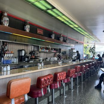 Heart's Coffee Shop - the counter - Coffee & Tea Near Me - Lake Balboa, California Heart's Coffee Shop - the counter - Coffee & Tea Near Me - Lake Balboa, California