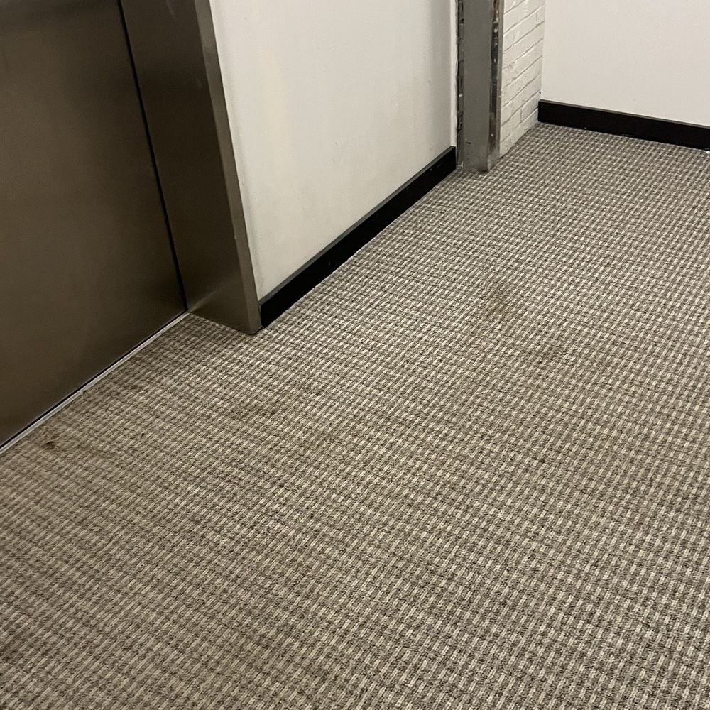 Hons apartment - hallway - Apartments Near Me - Sioux City, Iowa Hons apartment - hallway - Apartments Near Me - Sioux City, Iowa