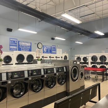 Newton Laundromat - Laundromat Near Me - Newton, North Carolina