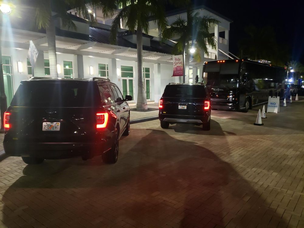 SPECTRUM CHARTERS AND TRANSPORTATION Updated October 2024 13 Photos