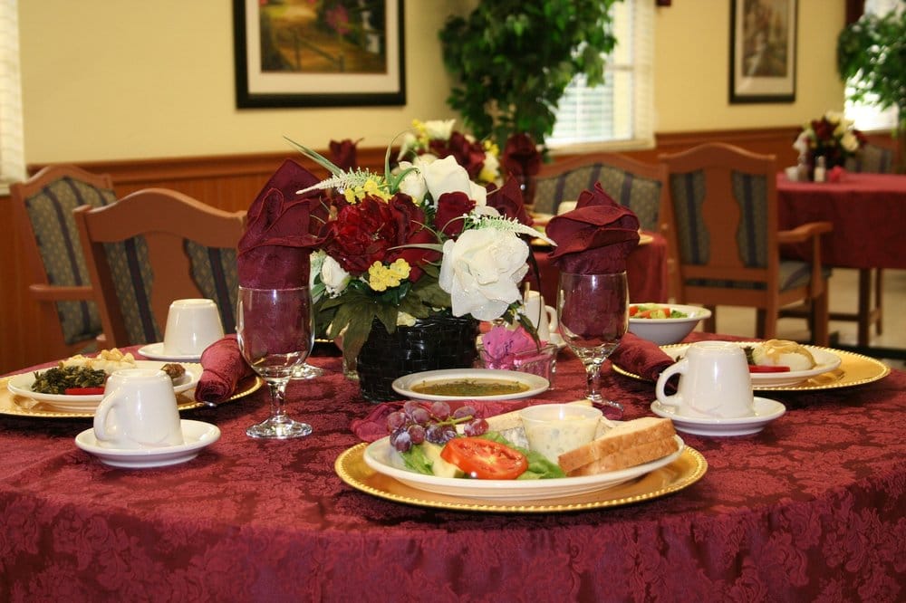 BROOKSVILLE HEALTHCARE CENTER Updated August 2024 14 Photos 1114