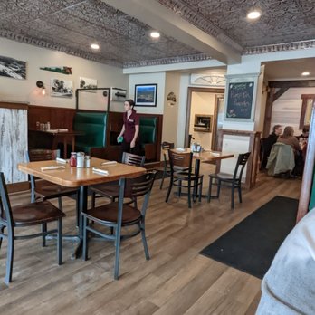 Pitkin's Restaurant - Diners Near Me - Schroon Lake, New York Pitkin's Restaurant - Diners Near Me - Schroon Lake, New York