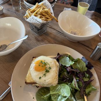 Le Garage - French Near Me - Sausalito, California Le Garage - French Near Me - Sausalito, California