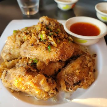 Miss Pho - Cánh Gà Chiên giòn/Crispy Chicken Wings - Vietnamese Near Me - Seattle, Washington Miss Pho - Cánh Gà Chiên giòn/Crispy Chicken Wings - Vietnamese Near Me - Seattle, Washington