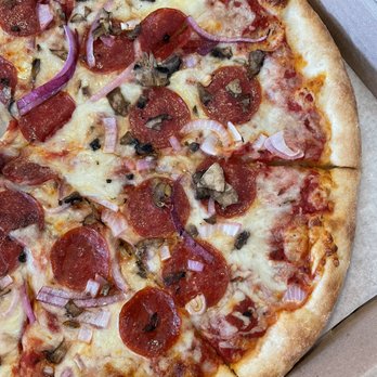 Gino's NY Pizza Elmwood - Large Pizza with pepperoni, mushrooms and onions - Pizza Near Me - Buffalo, New York Gino's NY Pizza Elmwood - Large Pizza with pepperoni, mushrooms and onions - Pizza Near Me - Buffalo, New York