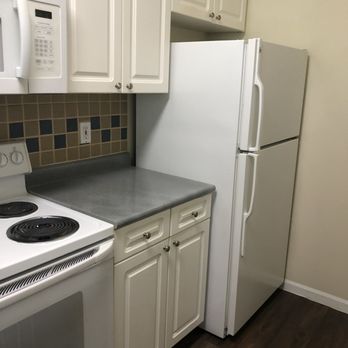 Estates at New Albany Apartments & Townhomes - Kitchen - Apartments Near Me - New Albany, Ohio Estates at New Albany Apartments & Townhomes - Kitchen - Apartments Near Me - New Albany, Ohio