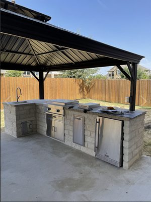 Outdoor Kitchens - Proudly servicing Dallas, Fort Worth, and the surrounding areas! Our team of experts is available for all brick masonry, tiling, backsplash, fireplace refinishing, brick patch work, paver patio installation, and more. We are committed to providing high quality services at affordable rates. To schedule a free estimate, please call or text us at (469) 988-8605 with project details. Outdoor Kitchens - Proudly servicing Dallas, Fort Worth, and the surrounding areas! Our team of experts is available for all brick masonry, tiling, backsplash, fireplace refinishing, brick patch work, paver patio installation, and more. We are committed to providing high quality services at affordable rates. To schedule a free estimate, please call or text us at (469) 988-8605 with project details.