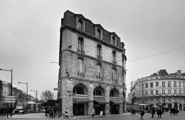 Hotel Bordeaux Clemenceau by HappyCulture by null