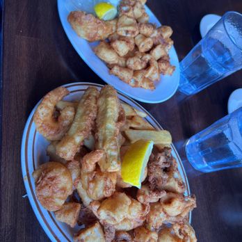 Barbara's Fishtrap - Fish & Chips - Seafood Near Me - Half Moon Bay, California Barbara's Fishtrap - Fish & Chips - Seafood Near Me - Half Moon Bay, California