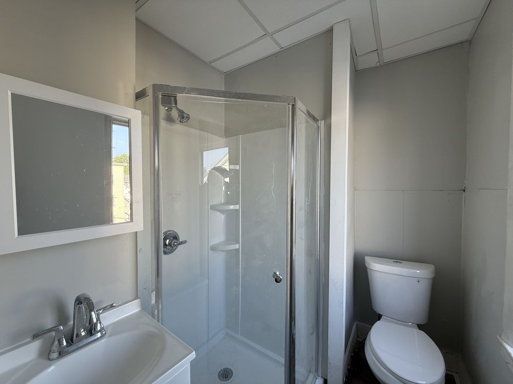 Slide of Blue Hammer Construction