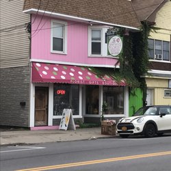Sherwood Florist - Pink store front catches your attention!