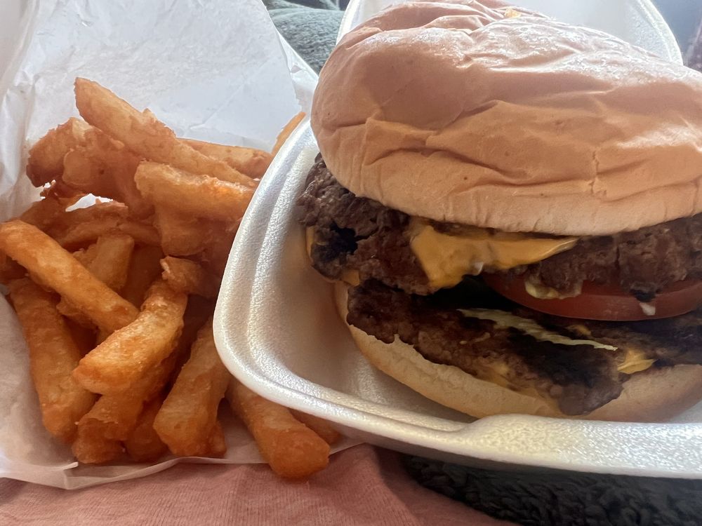 Food from Coleman's Burgers & Bakery