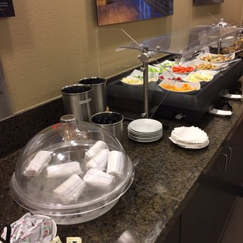 The Club - Food and snack station. - Airport Lounges Near Me - Las Vegas, Nevada