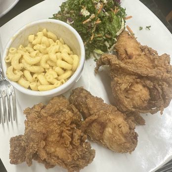 808 Craft House - Fried chicken, Mac and cheese and superfood slaw - terrible.. - Hawaiian Near Me - Kapolei, Hawaii