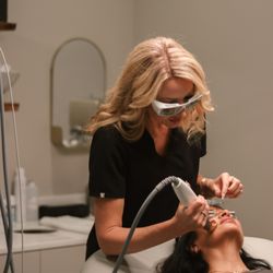 Skin & Tonics Laser Aesthetics