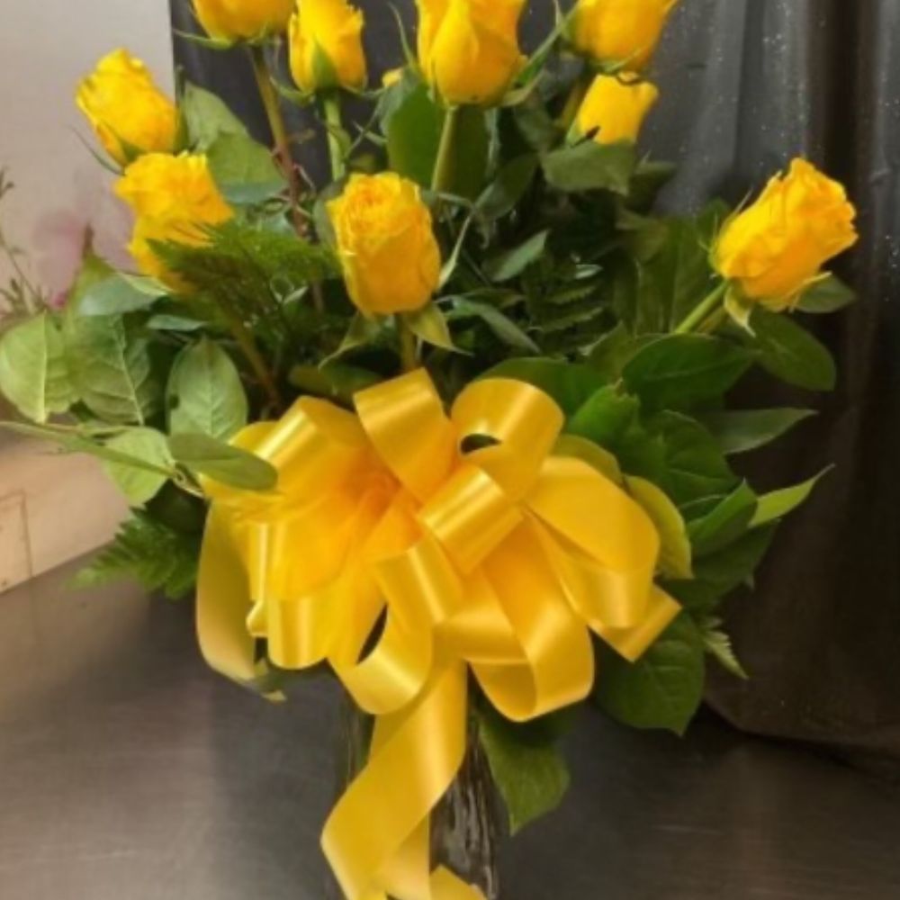 Flower Kingdom - Beautiful Yellow Roses from Flower Kingdom (Palm Beach Gardens) - Florists Near Me - Palm Beach Gardens, Florida