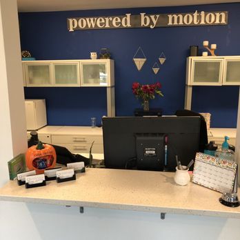 InReach Physical Therapy - Keizer - Front desk - Where you check in and make future appointments!! Ask for Stefanie - She's the best!! - Physical Therapy Near Me - Keizer, Oregon