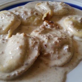 Soya & Pomodoro - Ravioli (Lunch) stuffed with Ricotta and Spinach with a Walnut cream sauce. Ahmazing. $15 - Italian Near Me - Miami, Florida Soya & Pomodoro - Ravioli (Lunch) stuffed with Ricotta and Spinach with a Walnut cream sauce. Ahmazing. $15 - Italian Near Me - Miami, Florida