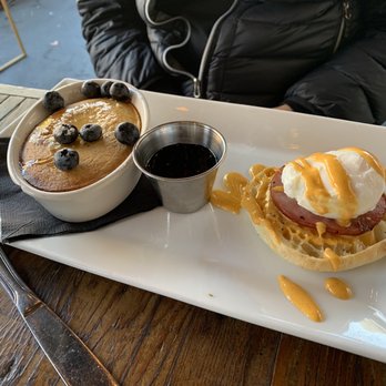 TASTE! Craft Eatery - Paso Robles - Duo, left to right: Basic Blueberry, Norm - Salad Near Me - Paso Robles, California