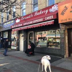 Monreale Bakery - Outside