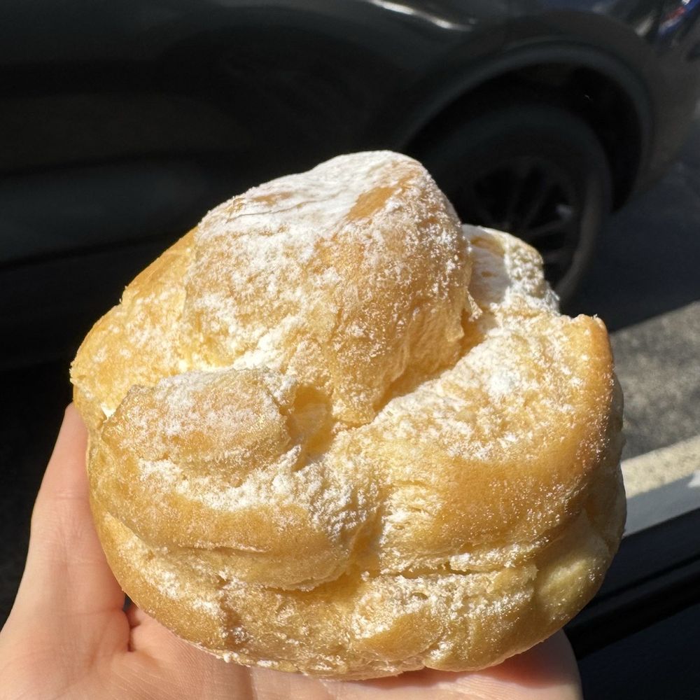 Cream puff Cream puff