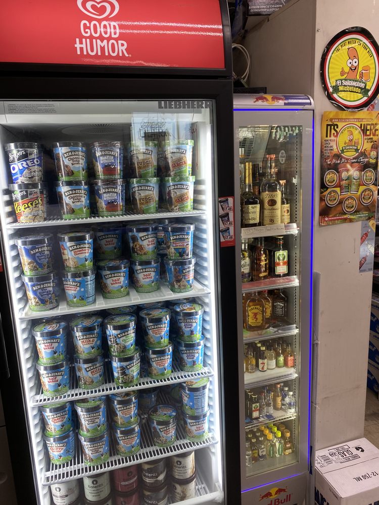 The ice cream shop at crown liquor, Fullerton Roadtrippers