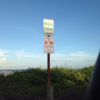 Beach Access Point 11 - Parallel parking only, without for loose sand! - Beaches Near Me - Galveston, Texas