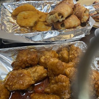 Mountain Mike's Pizza - Boneless wings and wedges - Pizza Near Me - Oxnard, California Mountain Mike's Pizza - Boneless wings and wedges - Pizza Near Me - Oxnard, California