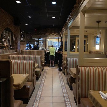Fiorella - diners and tables in a restaurant - Italian Near Me - Lake Worth, Florida