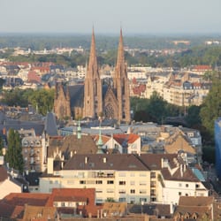 Eglise Réformée Saint-Paul - Der neugotische Sakralbau: die evangelische Paulskirche, mit Blick vom Strasburger Münster