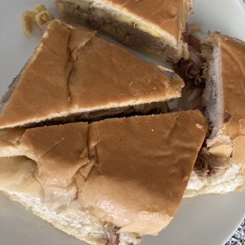 El Ambia Cubano - The Cuban - Cuban Near Me - Melbourne, Florida