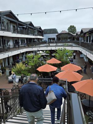 Carmel Plaza by null