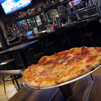 Bob's Pizza - Bobs Cheese Pizza - Pizza Near Me - Evanston, Illinois