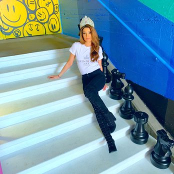 Original Selfie Museum - Entry stairs - Art Museums Near Me - Seattle, Washington