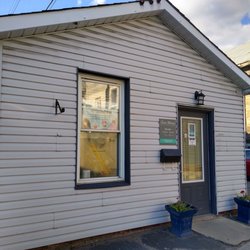 Taste Blooms - Front of the bakery