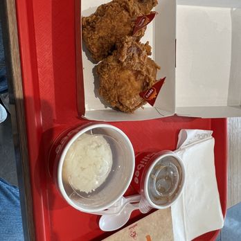 Jollibee - 2 piece spicy chicken, mashed potatoes with gravy and a coconut pineapple pie. - Chicken Shop Near Me - Plano, Texas