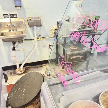 Wafflehead Ice Cream and Coffee - Filth and dirt - Ice Cream & Frozen Yogurt Near Me - Winter Park, Florida Wafflehead Ice Cream and Coffee - Filth and dirt - Ice Cream & Frozen Yogurt Near Me - Winter Park, Florida