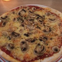 Pizzeria La Piazza - Funghi