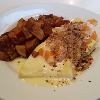 Crème Cafe - The special "sweet" crepe. Oatmeal crumble, a vanilla cream sauce with a hint of liqueur, and mandarins. - Caterers Near Me - Reno, Nevada Crème Cafe - The special "sweet" crepe. Oatmeal crumble, a vanilla cream sauce with a hint of liqueur, and mandarins. - Caterers Near Me - Reno, Nevada