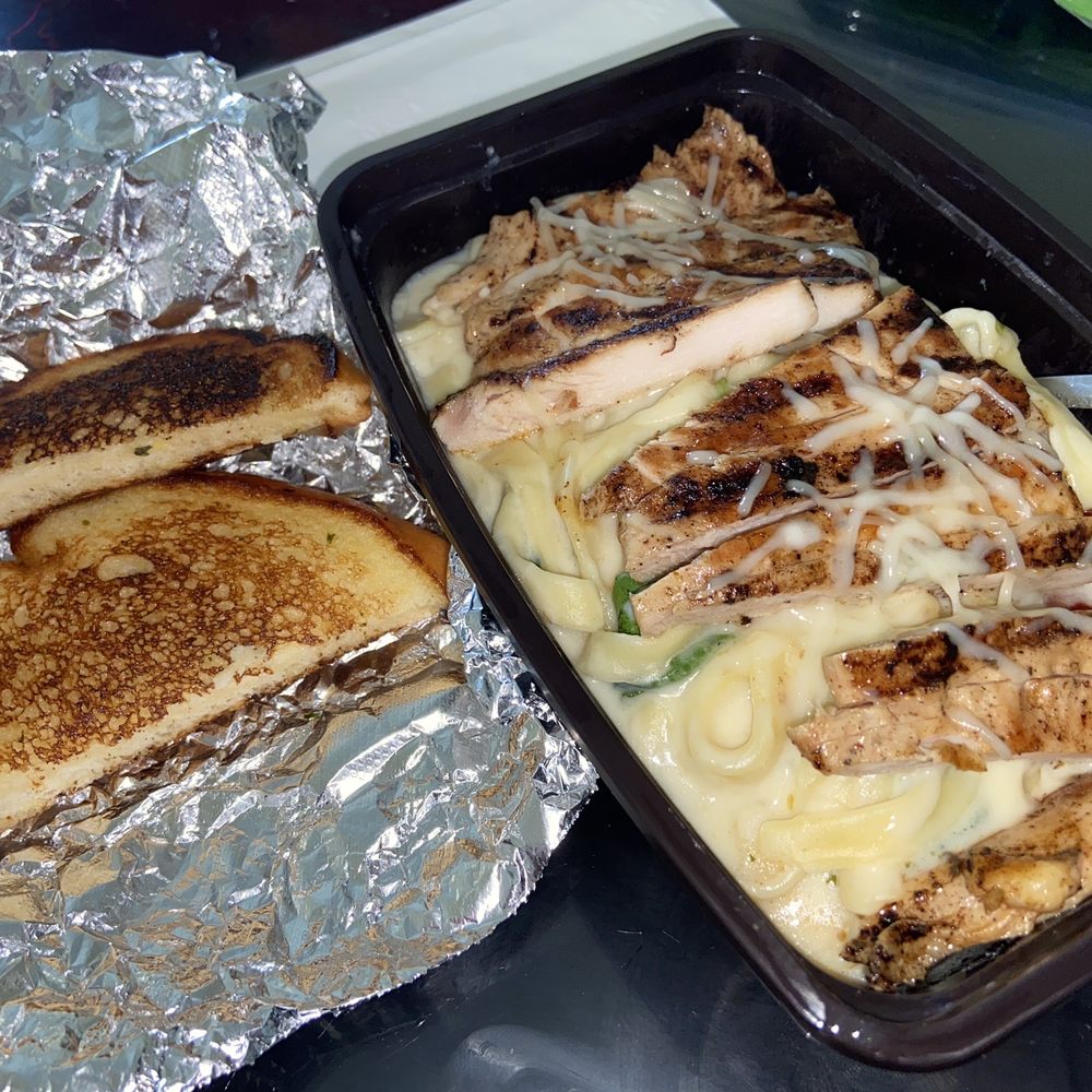 Chicken Alfredo Pasta Chicken Alfredo Pasta