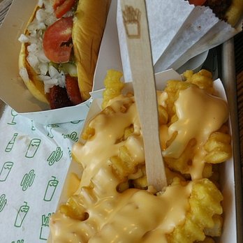 Shake Shack Perimeter Mall - Cheese fries Chicago dog Cheeseburger - Burgers Near Me - Atlanta, Georgia Shake Shack Perimeter Mall - Cheese fries Chicago dog Cheeseburger - Burgers Near Me - Atlanta, Georgia
