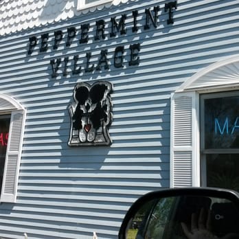 Peppermint Village - Peppermin Village Ice Cream Parlor, Waterford, MI. - Bakeries Near Me - Waterford Township, Michigan