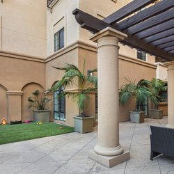 Atria Tarzana