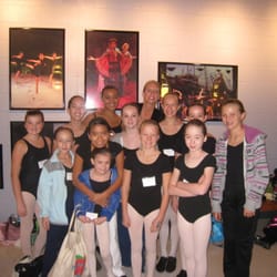 Just Dance - Lots of happy dancers!