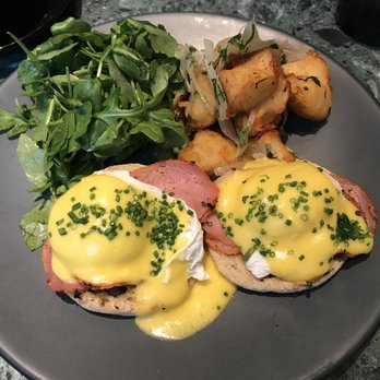 Cantina Mercatto - Eggs Benedict - Italian Near Me - Toronto, Ontario Cantina Mercatto - Eggs Benedict - Italian Near Me - Toronto, Ontario