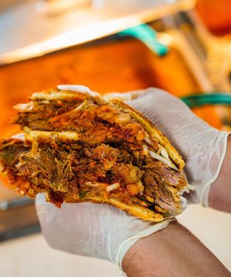 Carnitas Uruapan by null