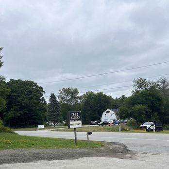 The 207 Tavern - 08/17/2026 the view across the street - Pubs Near Me - Eliot, Maine