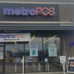 Metro by T-Mobile - MetroPCS Aurora 130th Store Front