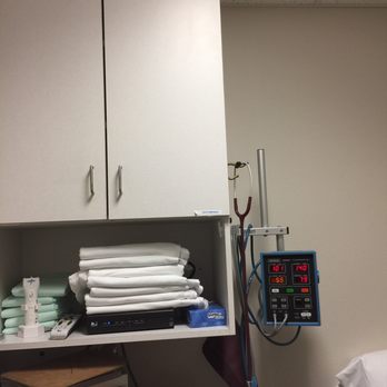 Oasis Surgery Center - Small patient room - Medical Centers Near Me - San Diego, California Oasis Surgery Center - Small patient room - Medical Centers Near Me - San Diego, California