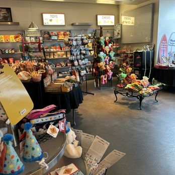 Top Dog Barkery - Maverick could've shopped for hours! - Pet Stores Near Me - Huntington Beach, California Top Dog Barkery - Maverick could've shopped for hours! - Pet Stores Near Me - Huntington Beach, California